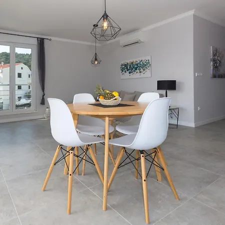 Apartamento Apartments4friends Nina Slatine